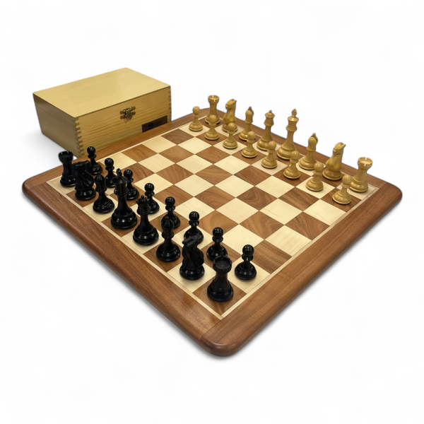 Uber Games Stallion Knight Chess Set & Box - Image 2